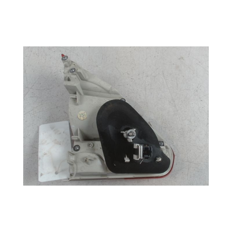 FEU ARRIERE INTERIEUR DROIT PEUGEOT 2008