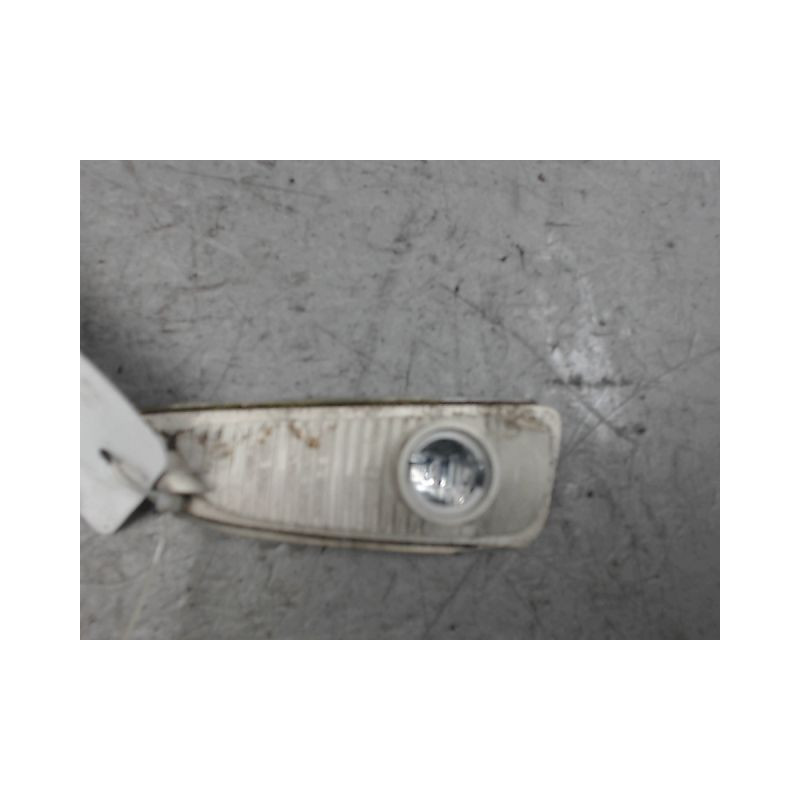 REPETITEUR AILE DROIT OPEL ASTRA
