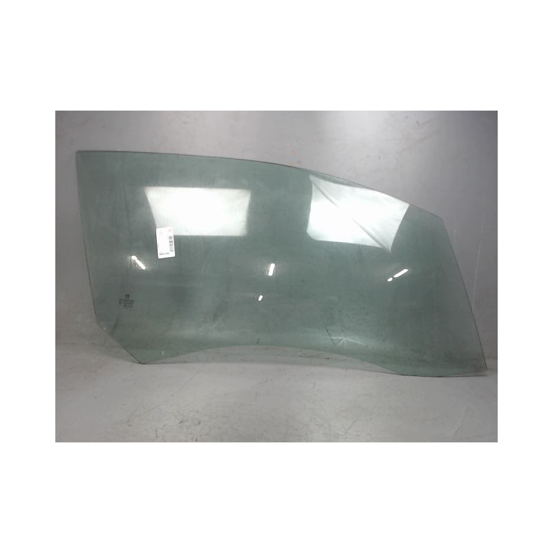 GLACE PORTE AVD PEUGEOT 208