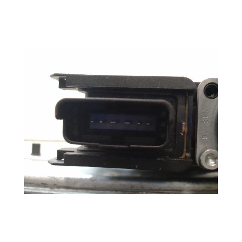 MECANISME+MOTEUR LEVE-GLACE ARRIERE DROIT PEUGEOT 208 Phase 1 2012-...