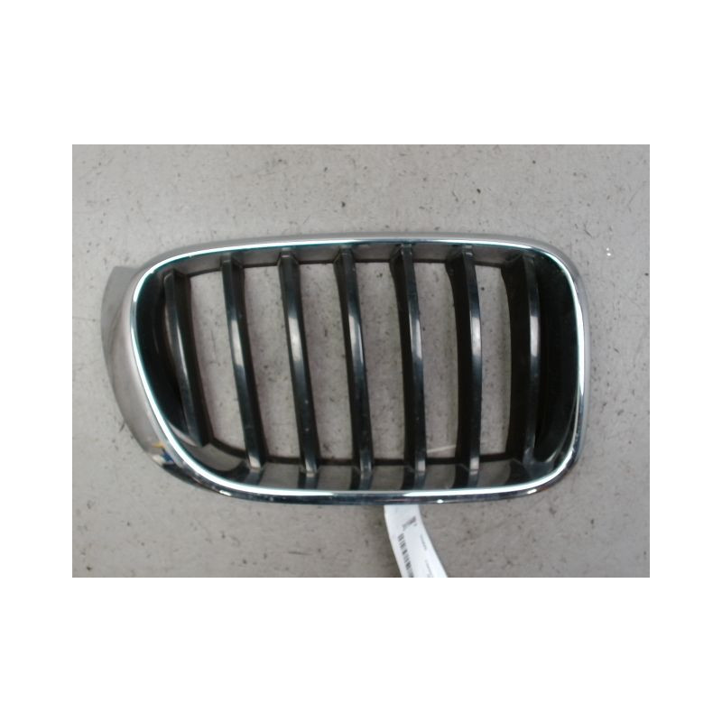 GRILLE CALANDRE DROIT B.M.W. X3