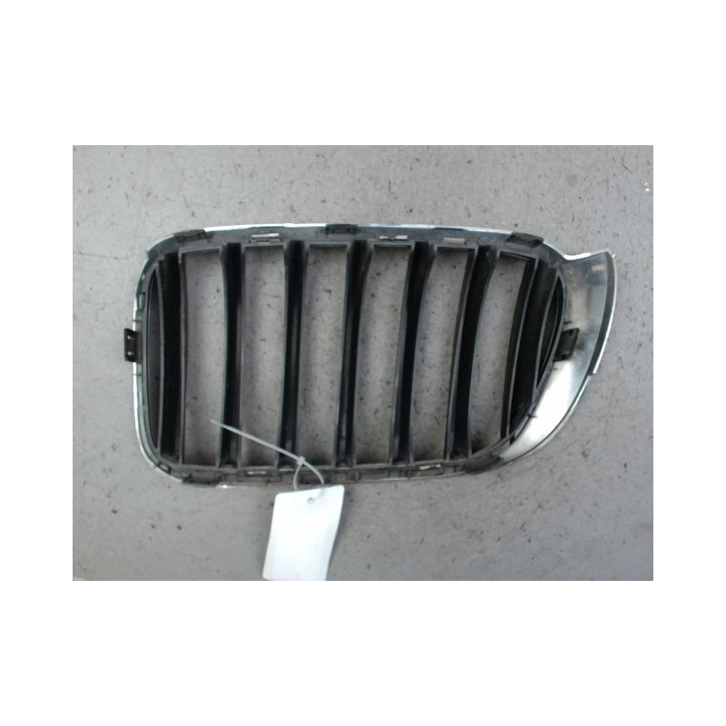 GRILLE CALANDRE DROIT B.M.W. X3