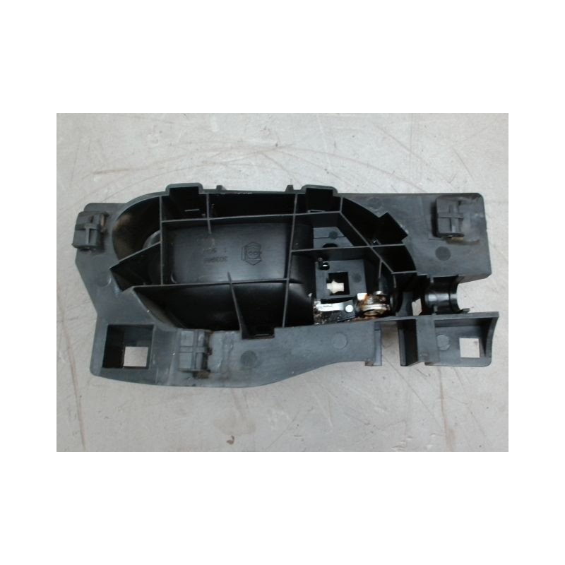POIGNEE INTERIEURE PORTE AVANT GAUCHE PEUGEOT 208