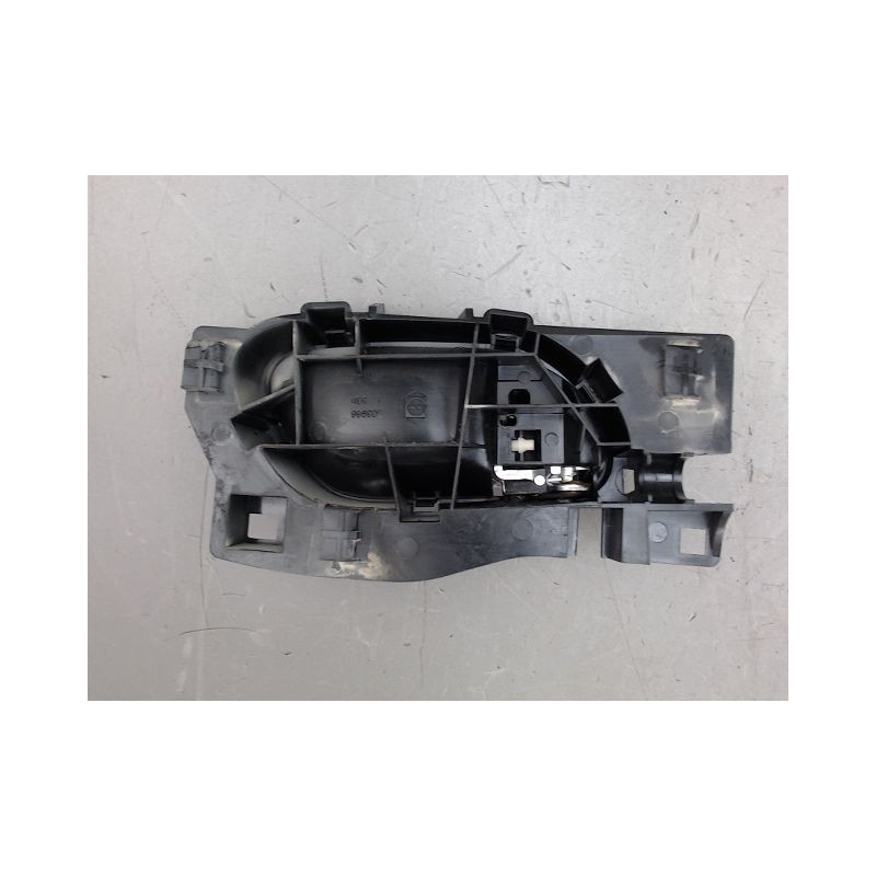 POIGNEE INTERIEURE PORTE AVANT GAUCHE PEUGEOT 208