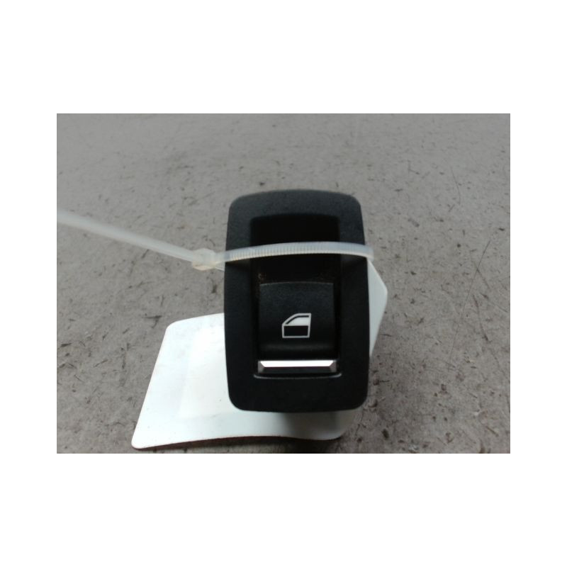 COMMANDE LEVE-GLACE PORTE AVD B.M.W. X3