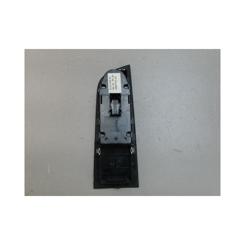 COMMANDE LEVE-GLACE PORTE AVG B.M.W. SERIE 3