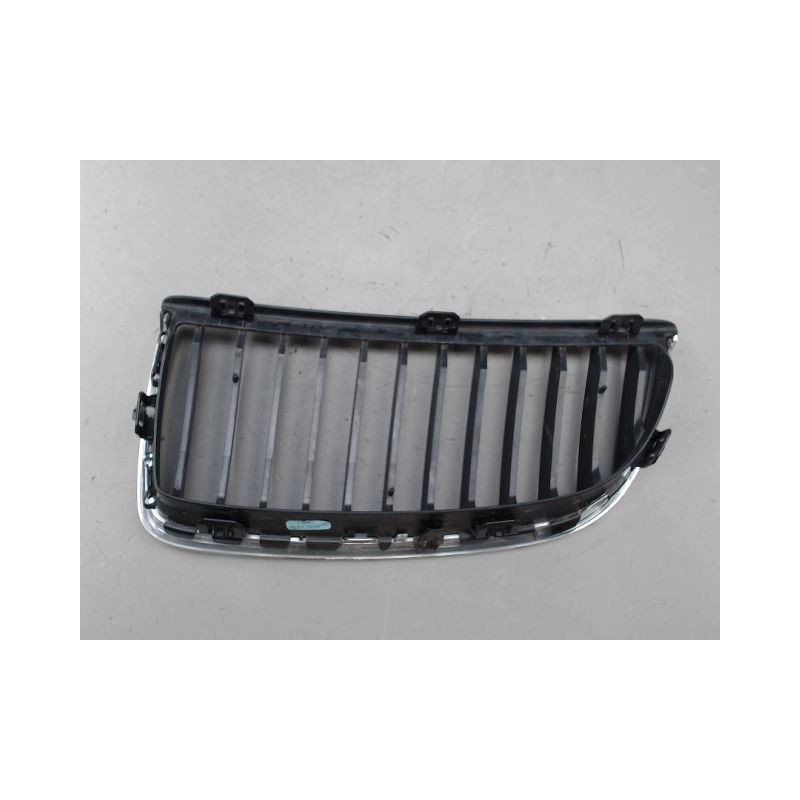 GRILLE CALANDRE DROIT B.M.W. SERIE 3