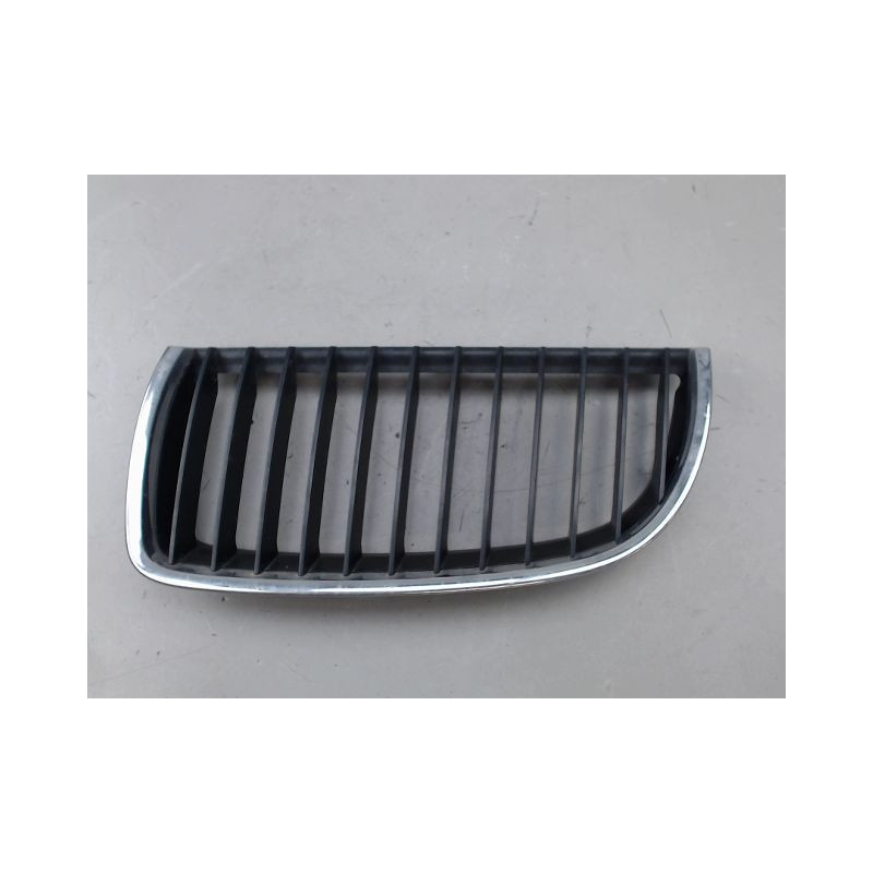 GRILLE CALANDRE GAUCHE B.M.W. SERIE 3