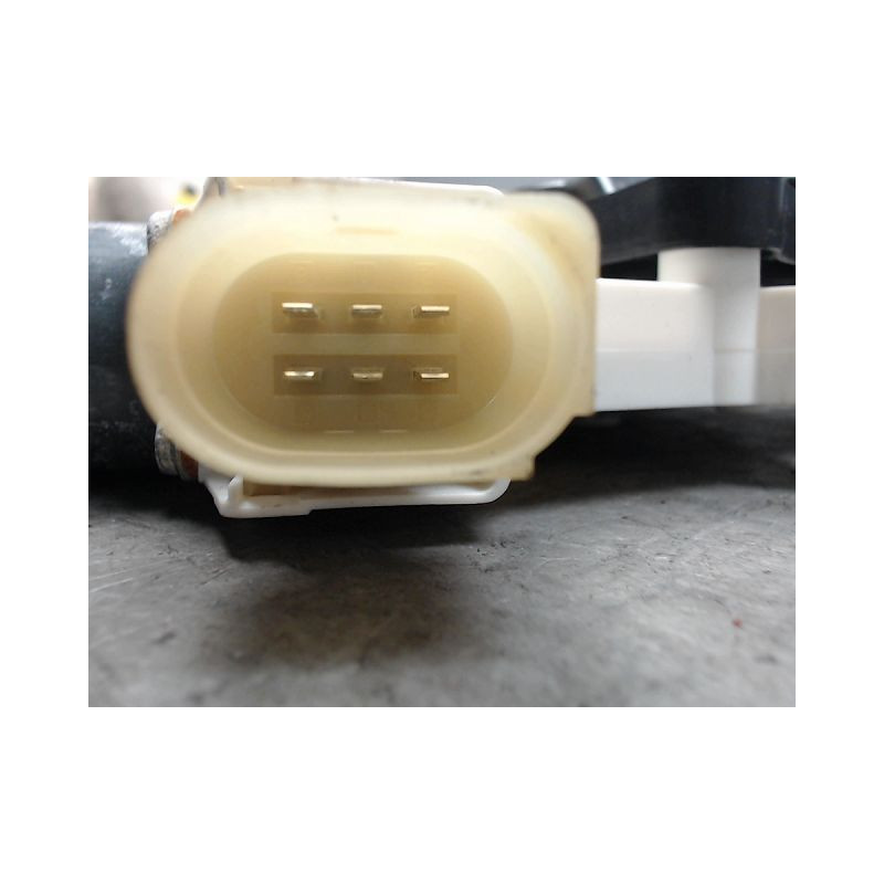 MECANISME+MOTEUR LEVE-GLACE AVANT DROIT B.M.W. SERIE 4