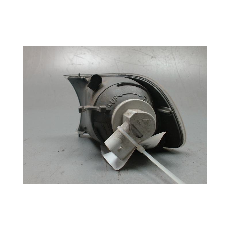 CLIGNOTANT DROIT B.M.W. SERIE 3