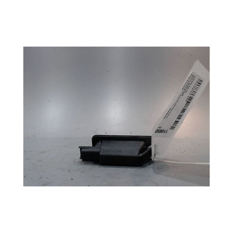 ECLAIREUR PLAQUE DE POLICE GAUCHE PEUGEOT 208