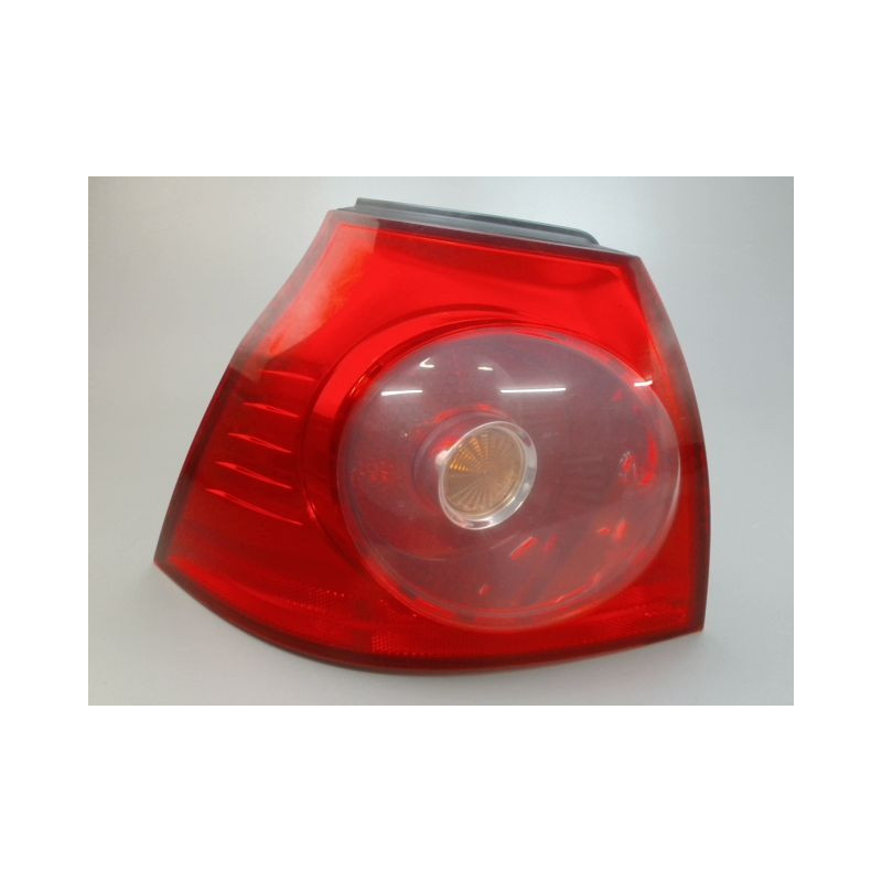FEU ARRIERE GAUCHE  VOLKSWAGEN GOLF