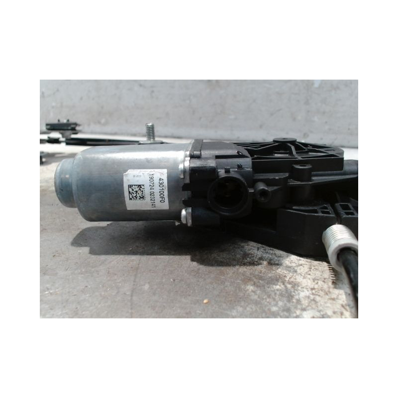 MECANISME+MOTEUR LEVE-GLACE AVANT DROIT PEUGEOT 108