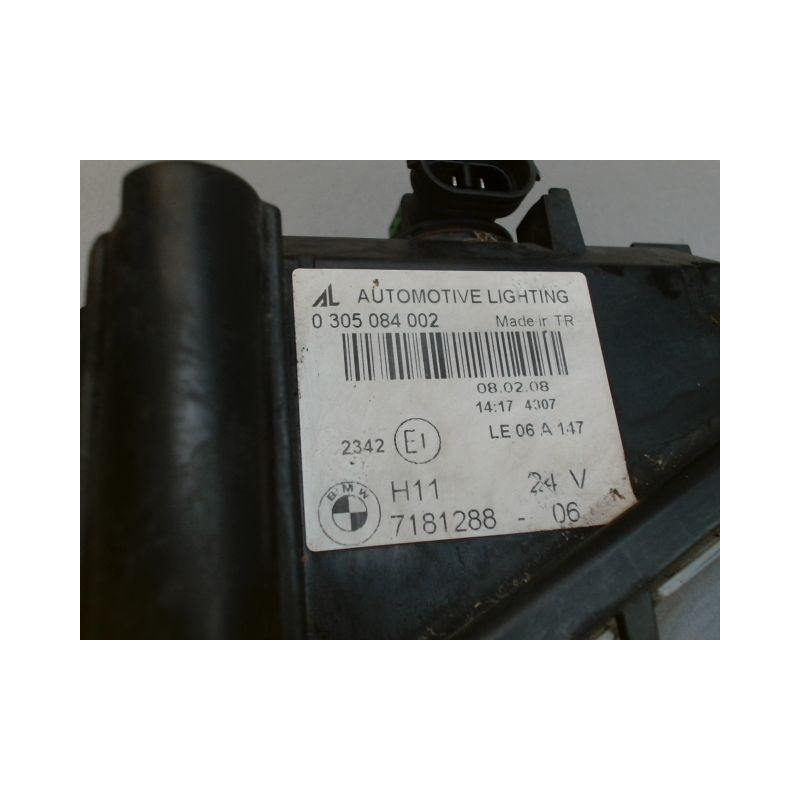 PHARE ANTIBROUILLARD AVANT DROIT B.M.W. SERIE 1