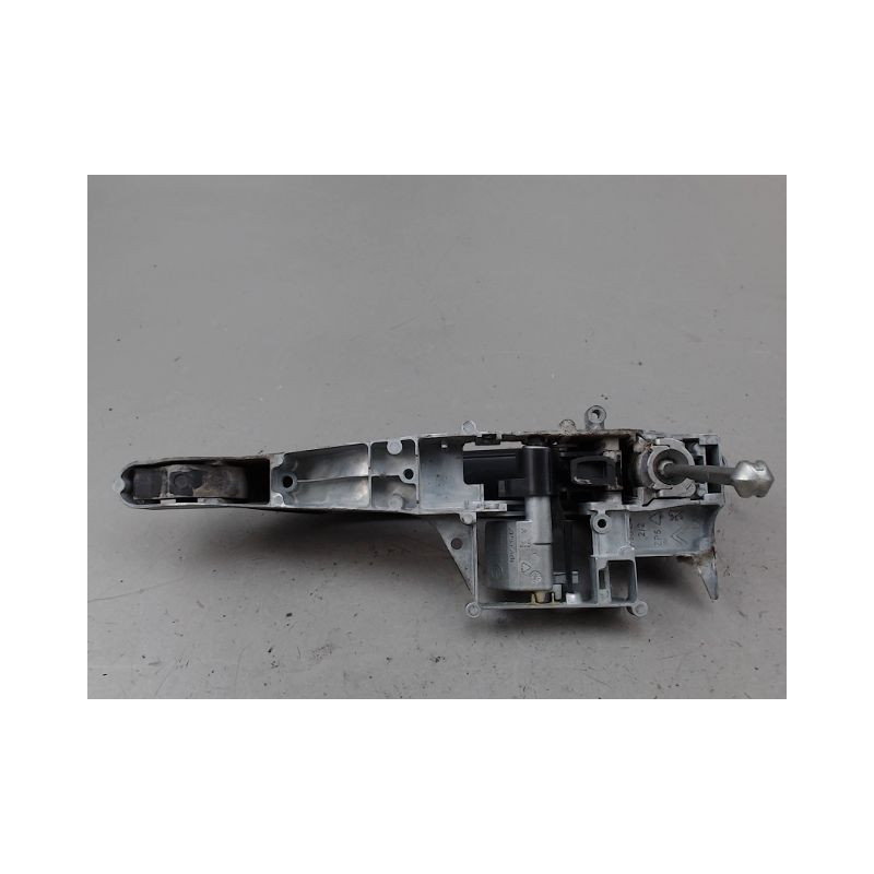 POIGNEE EXTERIEURE PORTE BATTANTE GAUCHE PEUGEOT PARTNER