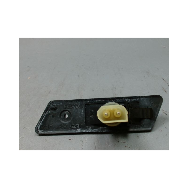 REPETITEUR AILE GAUCHE B.M.W. SERIE 3