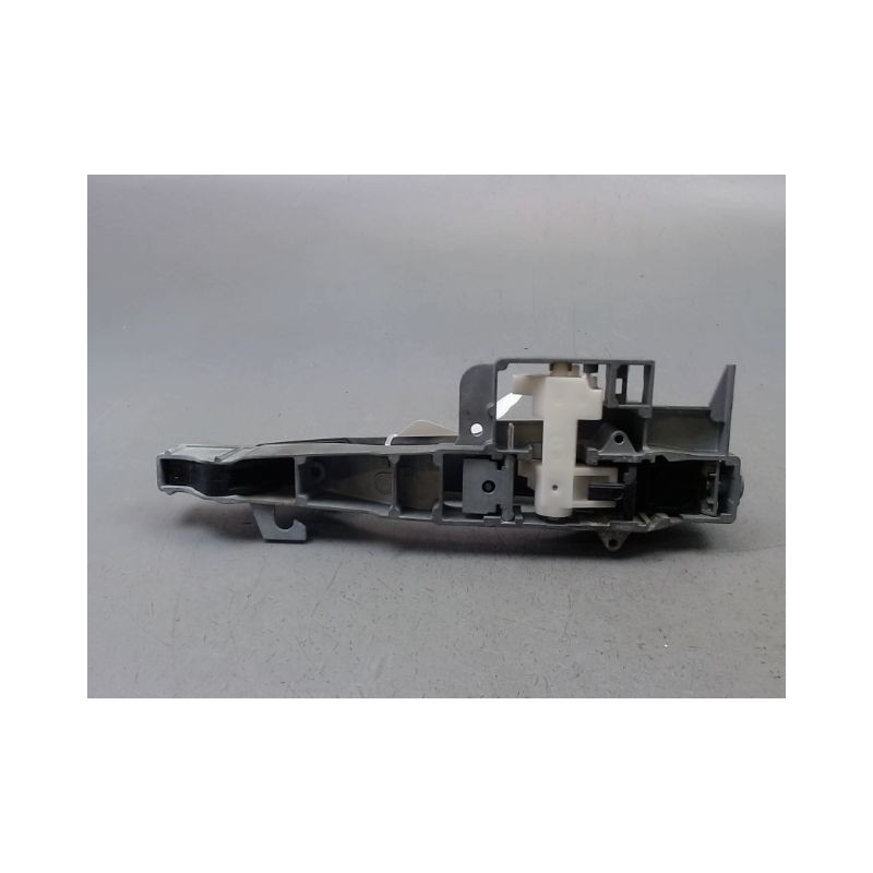 POIGNEE EXTERIEURE PORTE ARRIERE DROIT PEUGEOT 407 BERL. Phase 1 2004-2008
