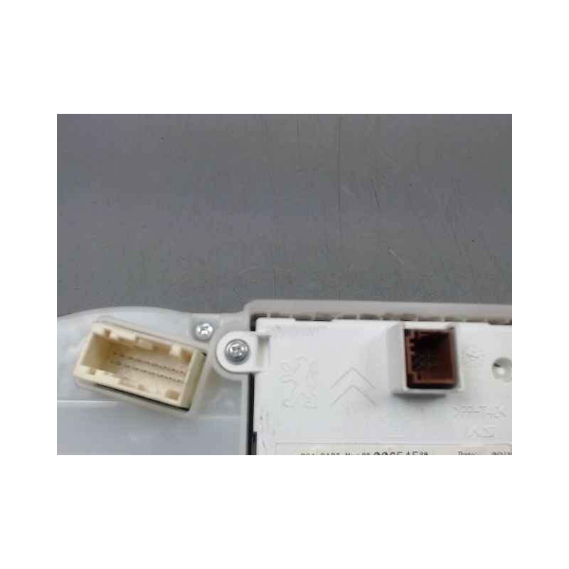 BLOC COMPTEURS PEUGEOT 208