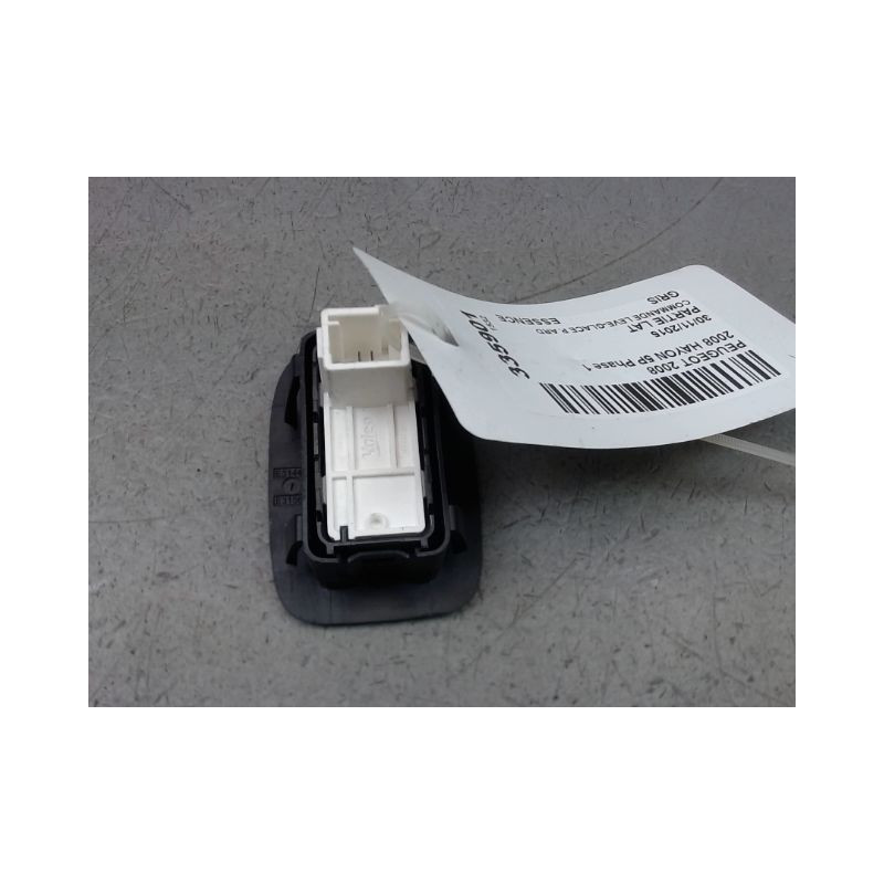 COMMANDE LEVE-GLACE PORTE ARD PEUGEOT 2008 Phase 1 2013-...