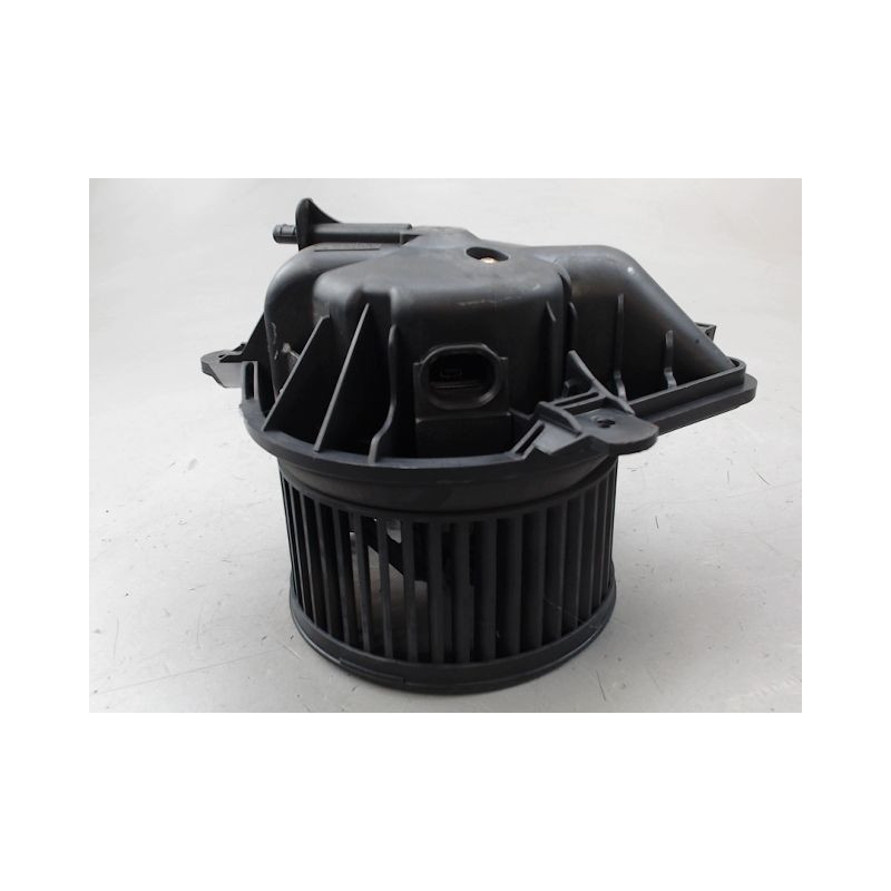 MOTEUR VENTILATEUR CHAUFFAGE PEUGEOT PARTNER