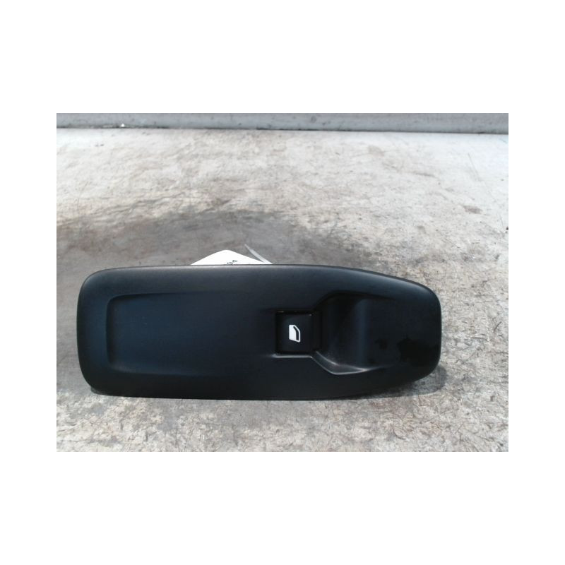 COMMANDE LEVE-GLACE PORTE AVD PEUGEOT 208