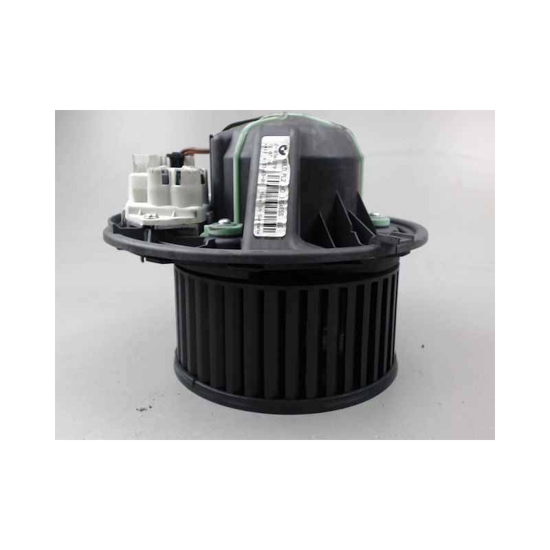 MOTEUR VENTILATEUR CHAUFFAGE B.M.W. SERIE 1