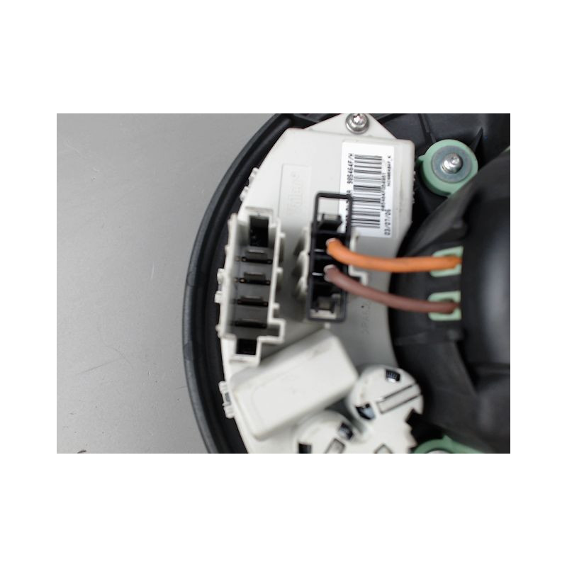 MOTEUR VENTILATEUR CHAUFFAGE B.M.W. SERIE 1