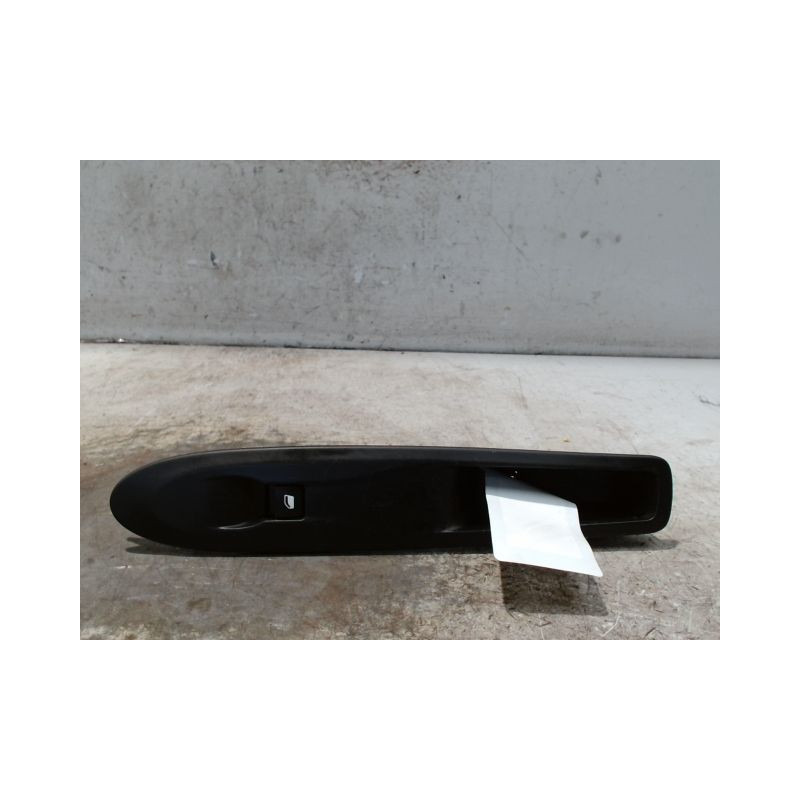COMMANDE LEVE-GLACE PORTE AVD CITROEN DS3 2009-