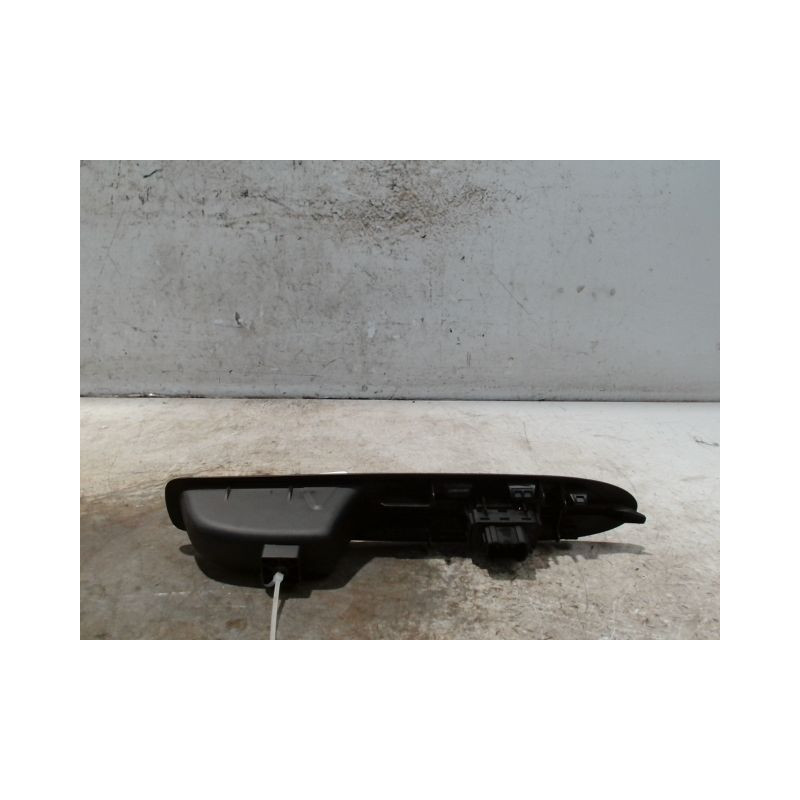 COMMANDE LEVE-GLACE PORTE AVD CITROEN DS3 2009-