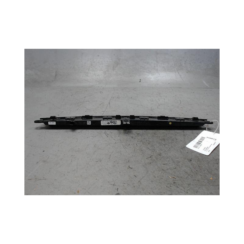 FEUX STOP SUPPLEMENTAIRE B.M.W. SERIE 1