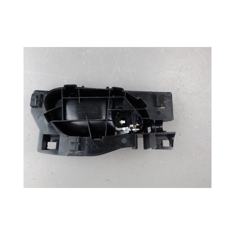 POIGNEE INTERIEURE PORTE AVANT GAUCHE PEUGEOT 208