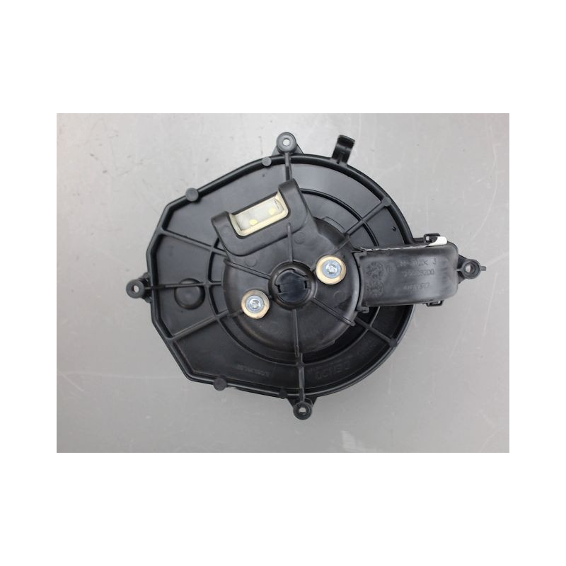 MOTEUR VENTILATEUR CHAUFFAGE PEUGEOT PARTNER