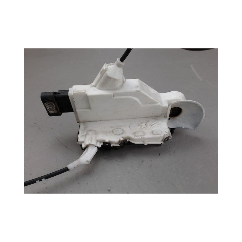 SYSTEME CONDAMNATION AVANT GAUCHE PEUGEOT 5008