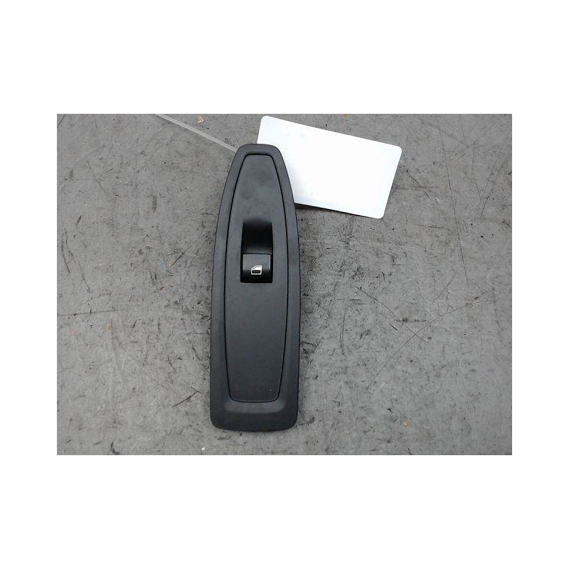 COMMANDE LEVE-GLACE PORTE AVD B.M.W. SERIE 1
