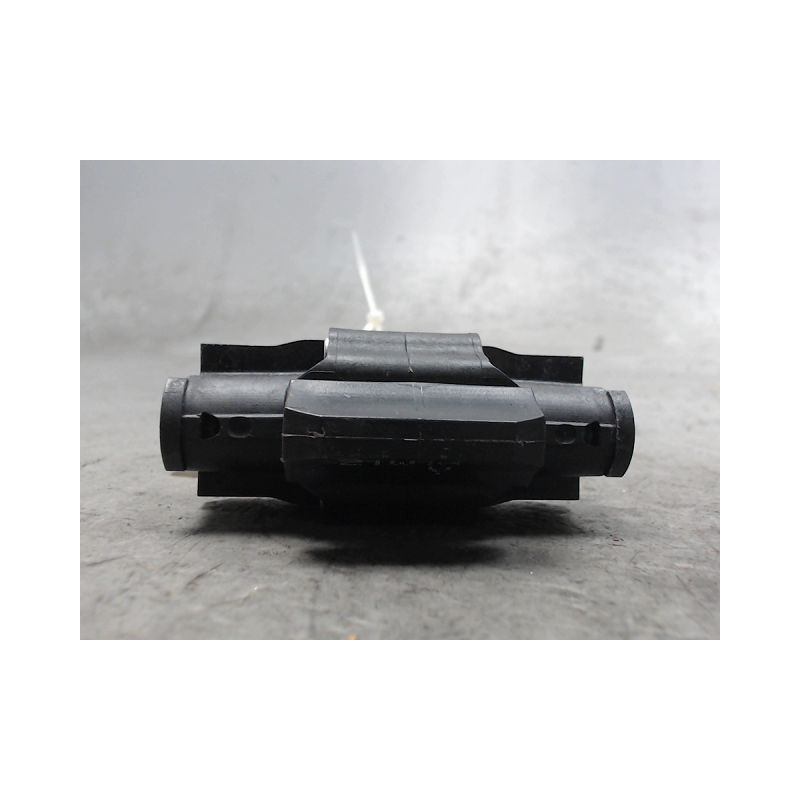 TIRANT PORTE AVANT DROIT B.M.W. SERIE 1