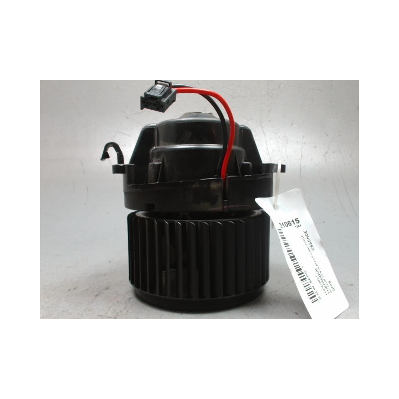 MOTEUR VENTILATEUR CHAUFFAGE B.M.W. SERIE 1