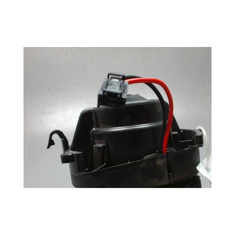 MOTEUR VENTILATEUR CHAUFFAGE B.M.W. SERIE 1