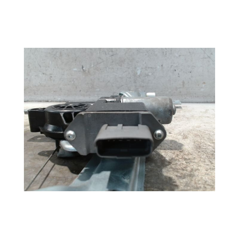 MECANISME+MOTEUR LEVE-GLACE ARRIERE DROIT PEUGEOT 5008 2009-