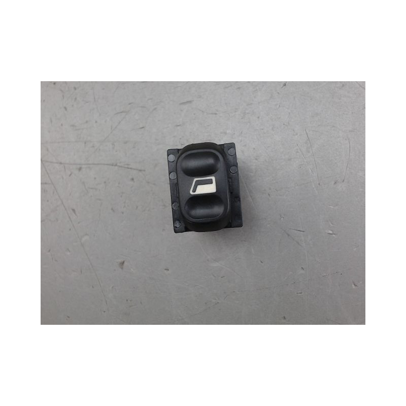COMMANDE LEVE-GLACE PORTE AVD CITROEN BERLINGO