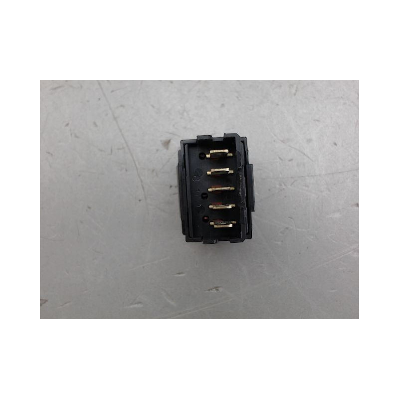 COMMANDE LEVE-GLACE PORTE AVD CITROEN BERLINGO