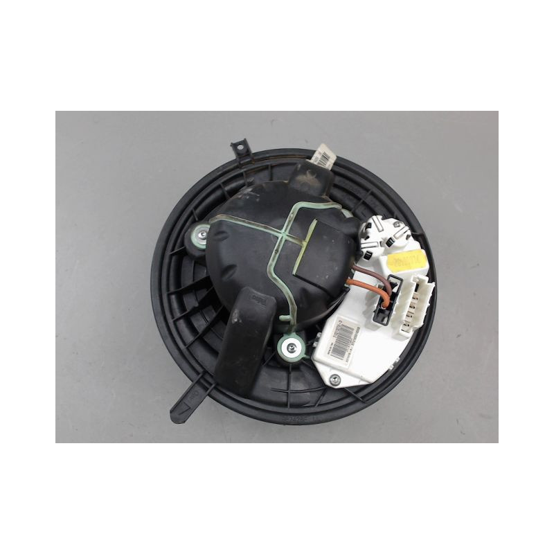 MOTEUR VENTILATEUR CHAUFFAGE B.M.W. SERIE 3