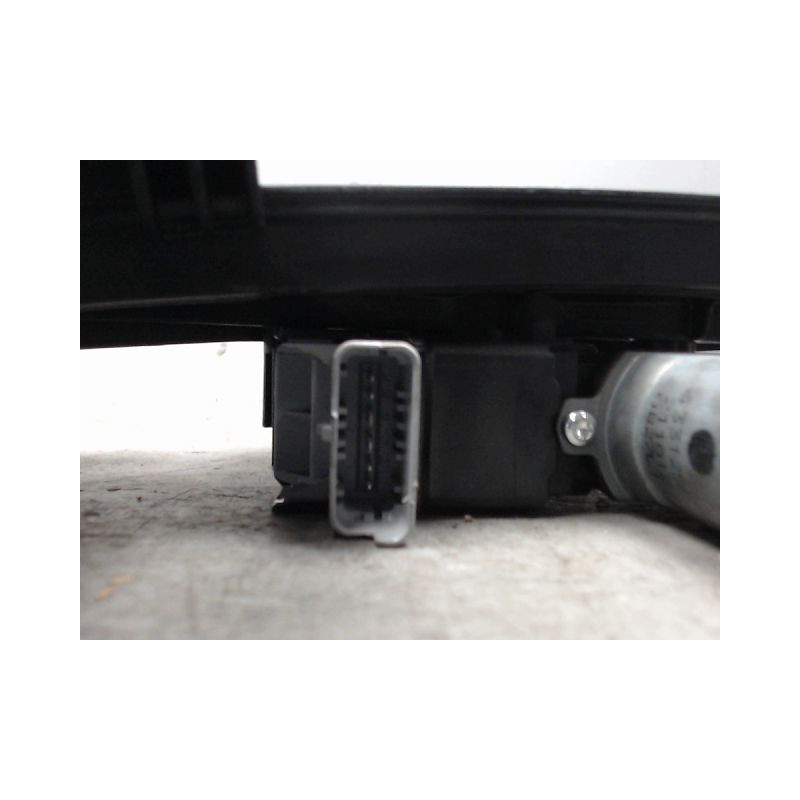MECANISME+MOTEUR LEVE-GLACE ARRIERE GAUCHE PEUGEOT 208