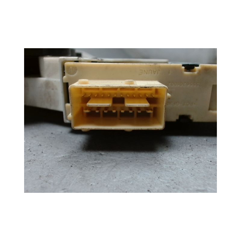 MECANISME+MOTEUR LEVE-GLACE AVANT GAUCHE PEUGEOT 807