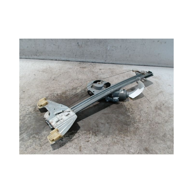 MECANISME+MOTEUR LEVE-GLACE AVANT DROIT CITROEN C1 3P