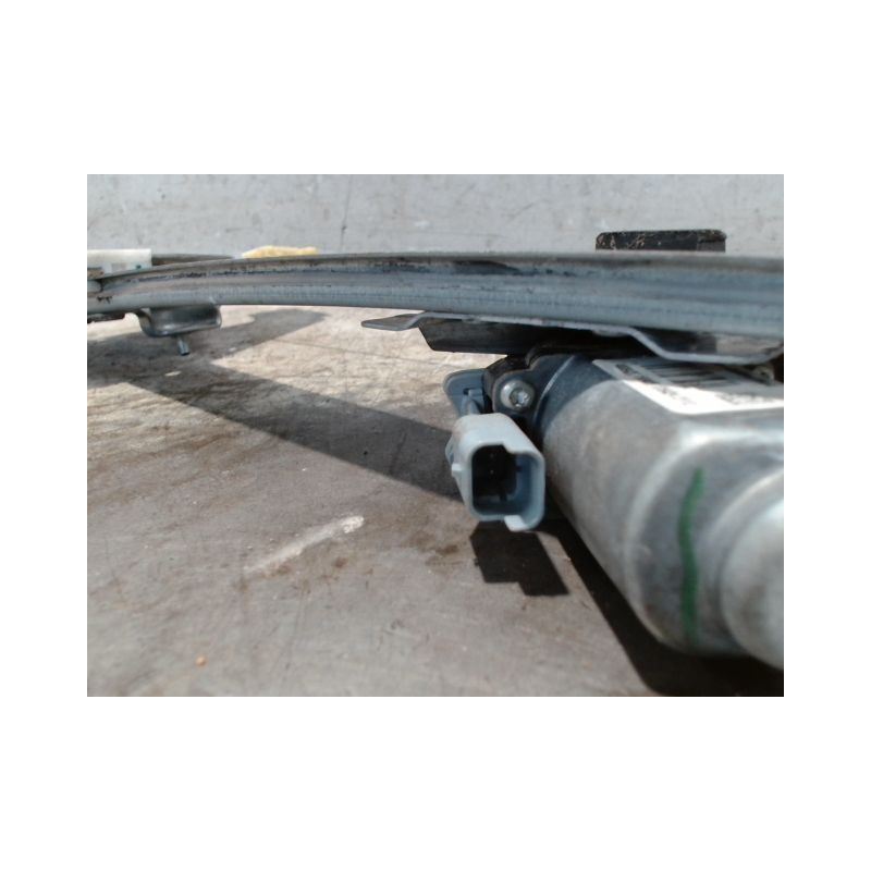 MECANISME+MOTEUR LEVE-GLACE AVANT DROIT CITROEN C1 3P