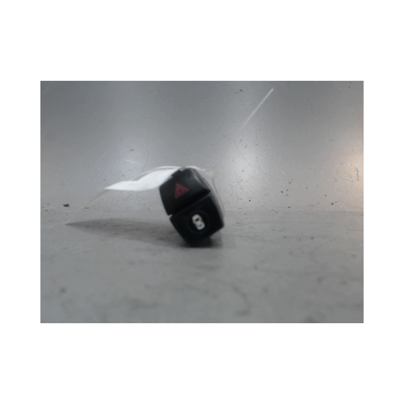 BOUTON DE WARNING B.M.W. SERIE 2