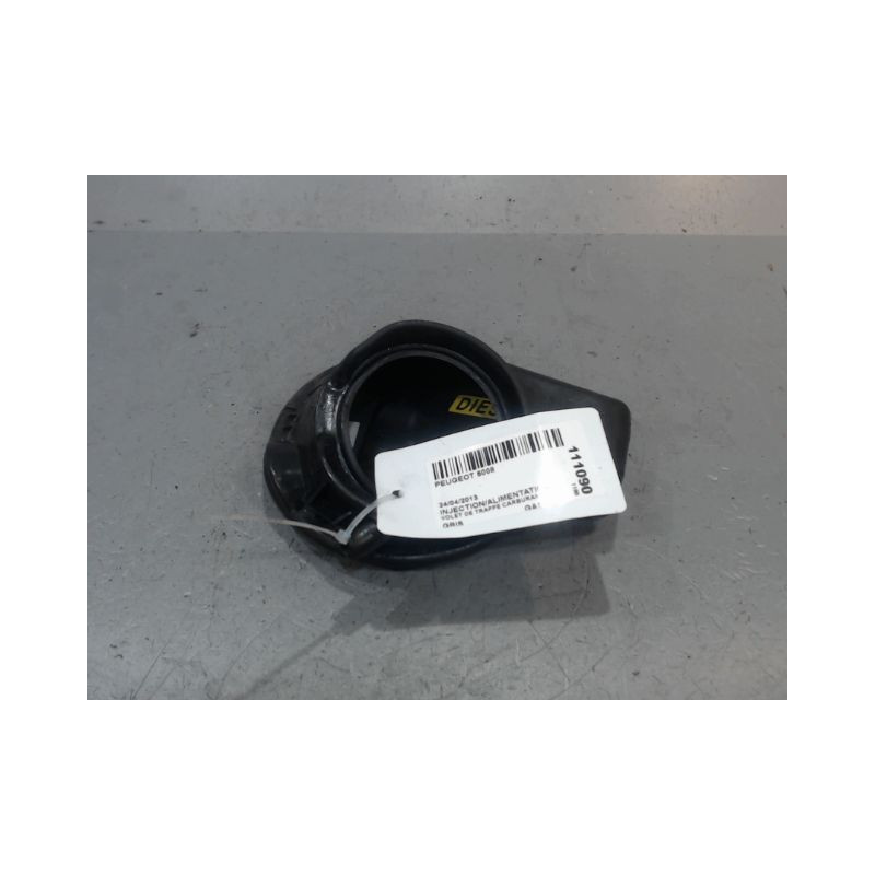 VOLET DE TRAPPE CARBURANT PEUGEOT 5008