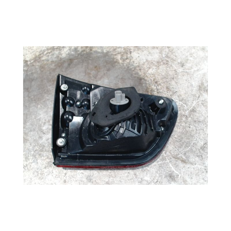 FEU ARRIERE INTERIEUR DROIT CITROEN C-CROSSER 2007-