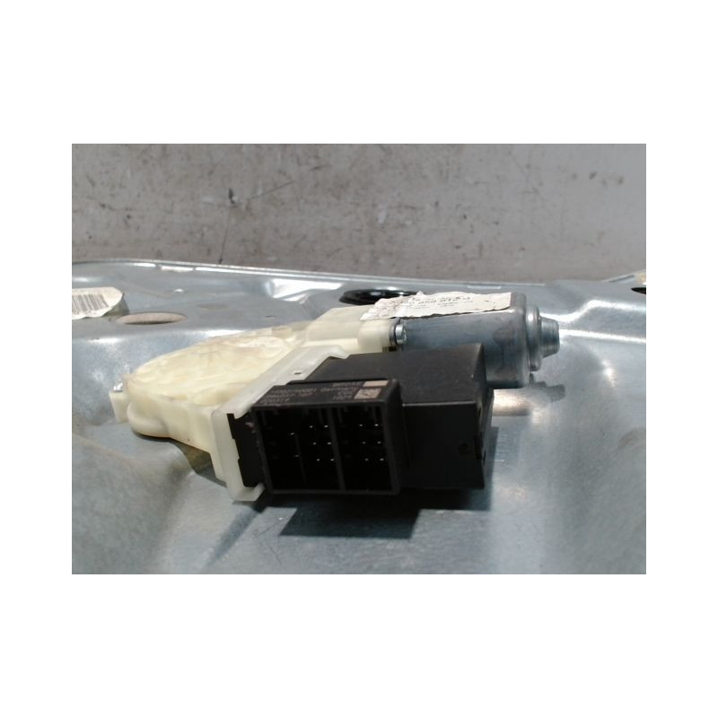 MECANISME+MOTEUR LEVE-GLACE ARRIERE DROIT SEAT IBIZA 2006-