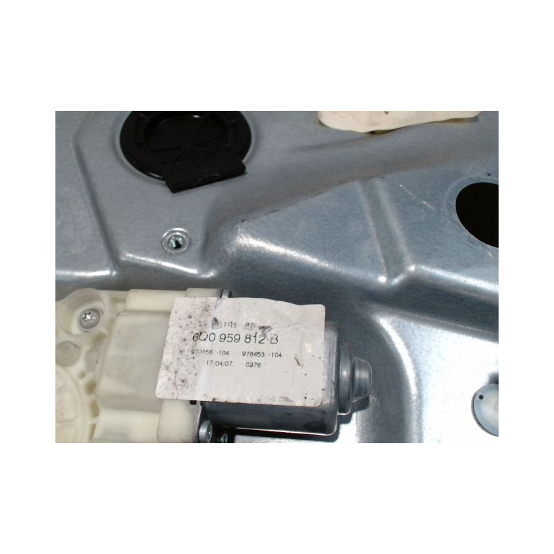 MECANISME+MOTEUR LEVE-GLACE ARRIERE DROIT SEAT IBIZA 2006-